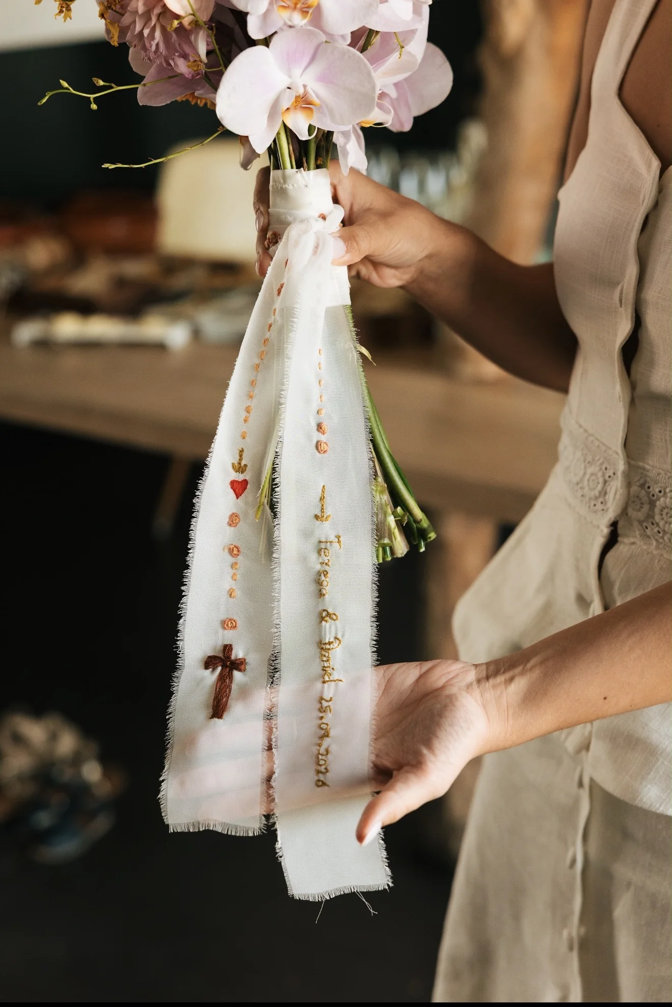 Fita bordada personalizada no ramo — Bordados 1